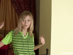 Culo, Mamada, Estilo perrito, Pajear, Afeitado, Flaco, Estriptis, Tetas