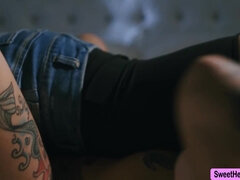 Tyttö, Isot tissit, Rintava, Suudella, Lesbo, Orgasmi, Pillu, Tissit