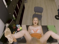 Blonde, Sucer une bite, Mère que j'aimerais baiser, Bureau