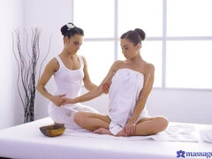 Splendid amp  Sensual Lesbian Oily Massage