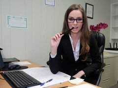 Leie, Grosse titten, Braunhaarige, Hundestellung, Behaart, Interrassisch, Masturbation, Büro