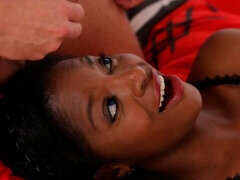 Amador amadora, Quarto, Bundão, Morena, Masturbação, Masturbação, Solo chão, Descascar