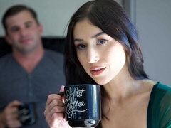 18, Iso kulli, Isot tissit, Suihinotto, Ruskeahiuksinen, Takaapäin, Laiha, Teini