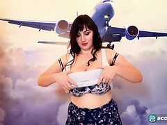 Gros cul, Gros seins, Brunette brune, Masturbation, Naturelle, Seins naturels, Solo