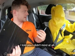 Čierne, Kuřba, Auto, Péro, Prirodzené prsia, Na verejnosti, Jazdectvo, Stockings