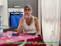 Amateur, Pareja, Tacones, Casero, Madres para coger, Falda, Medias largas
