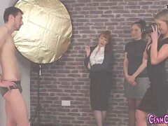 영국인, 사정 샷, 유럽인, 여자 지배, 포섬, 핸드잡, 나이든, 빨간 머리