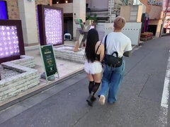 Asiatique, Gros cul, Gros seins, Mignonne, Gorge profonde, Public, Étudiant, Tatouage