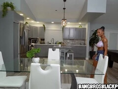 Gros seins, Noire, Noir ébène, Interracial, Mère que j'aimerais baiser