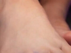 Grosse bite, Fétiche, Jeunes transsexuelles thaïlandaises, Lingerie, Massage, Masturbation, Transsexuelle, Maigrichonne