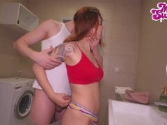 Amateur, Salle de bains, Grosse bite, Mère que j'aimerais baiser, Monstre, Orgasme, Russe, Toilettes