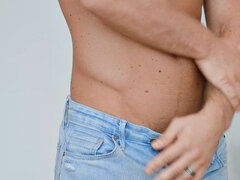 Amatorka, Gej, Obciąganie, Masturbacja, Ogolona, Solo, Tatuaż, Podglądacz