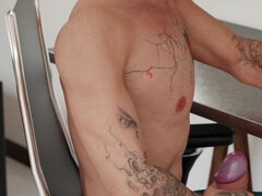 Τρισδιάστατο, Κούγκαρ, Στο πρόσωπο, Φυσικά βυζιά, Οργασμός, Στρώνουν, Έφηβος, Στενό