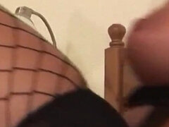 Tetas grandes, Morena, Penetracion con puños, Lesbiana, Lencería, Medias largas