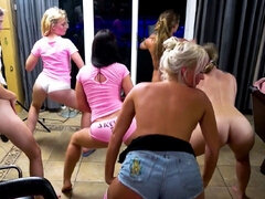 Amatéři, Velké péro, Fetiš, Hd, Orgie, Venku, Párty, Vyholené