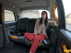 Amateur, Mamada, Morena, Europeo, Hembra, Gafas, Sexo duro, Realidad