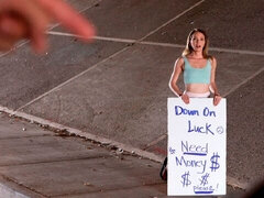 Blondýna, Auto, Roztomilá, Drobounká, Na veřejnosti, Sestra, Vyhublá, Kozičky