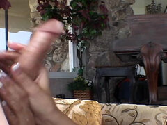 Pijpbeurt, Bruinharig, Stel, Handbeurt, Huisgemaakt, Moeder die ik wil neuken, Tieten likken