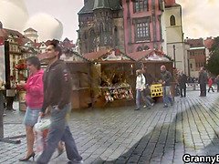 Guy picks up hairy mature woman for play