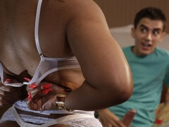 Gorda, Culo grande, Negro, Morena, Atrapados, Interracial, Madres para coger, Tetas naturales