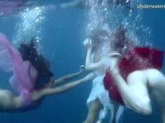 18 летние, Большие сиськи, Блондинки, Лесбиянка, На публике, Душ, Сиськи, Под водой