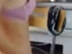 Sexy Dea Colombian Teen with Big Ass on Live Cam