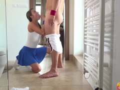 Badrum, Avsugning, Doggystyle, Ansiktsbehandling, Handjobb, Utomhus, Pov, Trekant