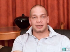 Wohlbeleibte schöne frauen, Grosse titten, Blasen, Braunhaarige, Fett, Behaart, Milf, Entkleiden