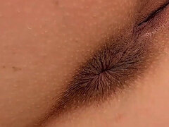 18 éves, Hatalmas hátsó, Ondó fröcskölés, Édes, Lábszex, Nézőpont