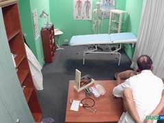 Avsugning, Doktor, Fingering, Slick, Sjuksköterska, Kontor, Pov, Uniform