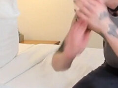 18 let, Amatéři, Kuřba, Femdom, Honění, Penis, Tetování, Teenka