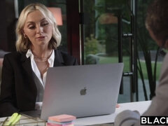 Большой член, Блондинки, Сперма во рту, Член, Собачьи, Ласковые ручки, Секс без цензуры, Тату