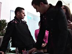 Hatvankilences, Anális szex, Seggnyalás, Kötözés – fegyelmezés, Cumizás, Ujjazás, Öklözés, Nyalás