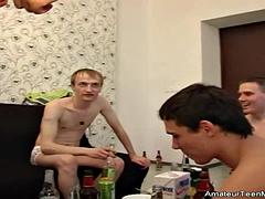 Anal, Nana, Brunette brune, Mature, Mère que j'aimerais baiser, Adolescente, Plan cul à trois, Nénés