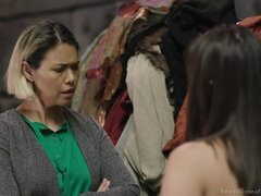 Brunette brune, Collège université, Lesbienne, Léchez, Seins naturels, Petite femme, Chatte, Lécher le sphincter