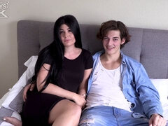 Bbw stor vacker kvinna, Stora tuttar, Brunett, Doggystyle, Handjobb, Kysser, Milf, Fitta