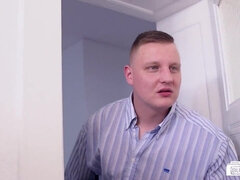 Bystig, Creampie, Ansiktsbehandling, Tysk, Runkar, Mogen, Kontor, Trekant