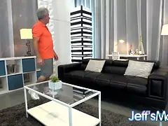 Chubby Chick Curvy Mary Spreads Her Legs for a Good Pussy Pounding