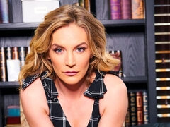 Blondine, Blasen, Hundestellung, Fingern, Behaart, Höschen, Muschi, Titten