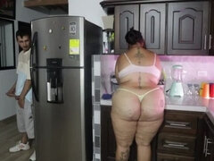 Verga grande, Tetas grandes, Hija, Estilo perrito, Cocina, Lamidas, Sexo fuerte, Hijo