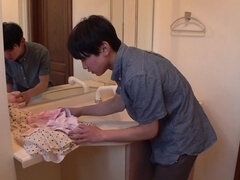 Asiat, Store bryster, Pik sutte, Brunette, Creme tærte, Sædskud, Pik, Naturlige bryster