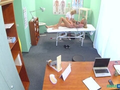 Amatéri, Doktor, Lesbické, Výprask, Sestrička, Pička, Uniforma, Voyeur