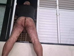 Enthousiasteling, Arabisch, Grote kont, Daddy, Harig, Rijpe lesbienne, Openbaar, Alleen