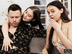 Anál, Veľký zadok, Veľké péro, Brunetka, Na psíka, 2 ženy 1 muž, Teenka, Kozičky