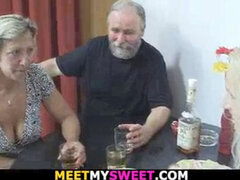 Τσέχα, Ευρωπαίος, Λεσβία, Ώριμη, Μαμά, Πραγματικότητα, Έφηβος, Τρίο