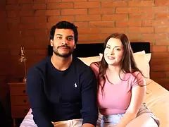 18 éves, Popó, Hatalmas hátsó, Tekintélyes didik, Mélytorok, Hd, Fajok közötti, Tini