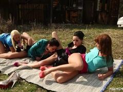 Bionda, Occhiali, Guanti, Lesbica, Nudo, All'aperto, Raso, Doccia