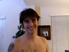 Anal, Grosse bite, Brunette brune, Homosexuelle, Hard, Masturbation, Pov, Tatouage