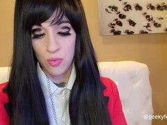 Brunetka, Femdom, Hry