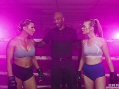 Culo grosso, Tette grandi, Toccando, Baciando, Lesbica, Masturbazione, Mamma che vorrei scoparmi, Figa